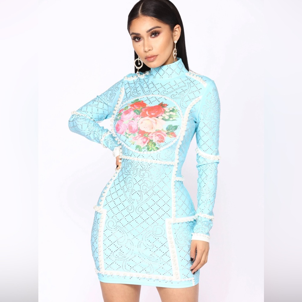 Absolutely gorgeous blue pearls mini dress